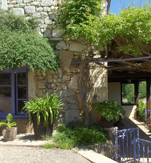 gite face à saint cirq lapopie